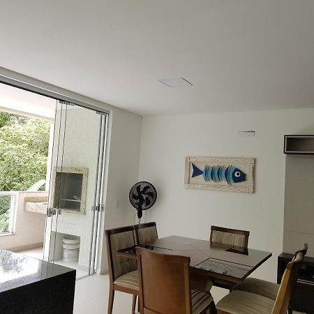 봄비나스 Apartamento 200M Da Praia 아파트 외부 사진